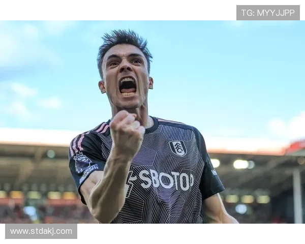 罗马 600 万欧锁定波兰新星!20 岁中卫加盟在即,加帅钦点补强